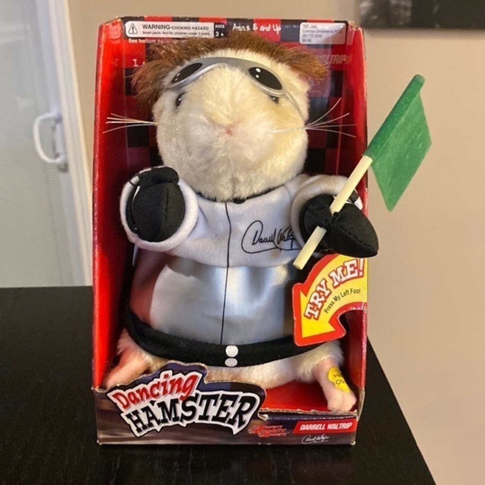 Gemmy Industries Darrell Waltrip Boogity Singing and Dancing Hamster